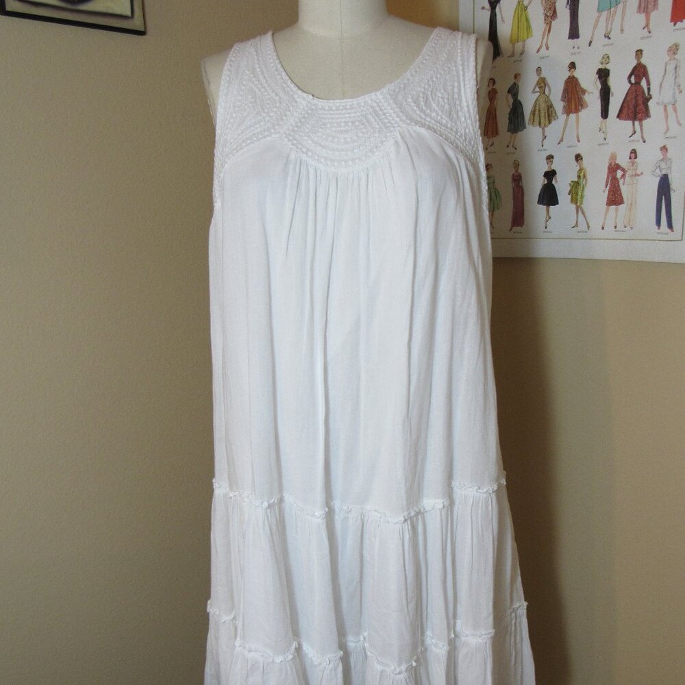 Women's Vasna Desire White 100% Cotton Sleeveless Embroidered Peasant Dress L